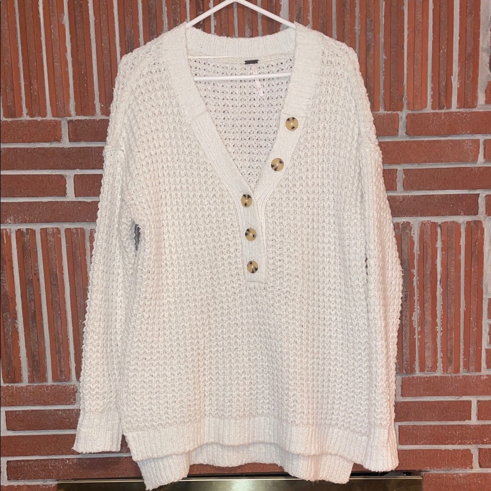 Free people chunky knit oversized tunic length V-neck  sweater
